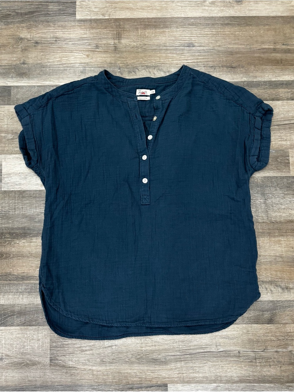Faherty Navy Button Henley Women’s Short-Sleeve Top